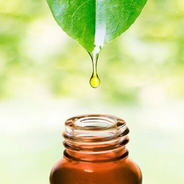 Botella de solución tópica hiperozonizada Abzolem en mostrador, tratamiento innovador en WAM Center | Clínica Estética.