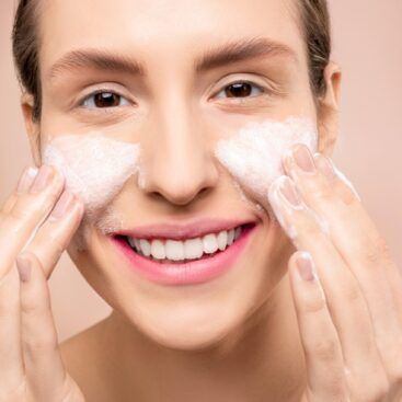 Limpieza facial profunda en WAM Center | Clínica Estética: tratamiento premium para una piel radiante y saludable.