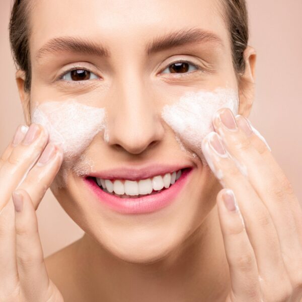 Limpieza facial profunda en WAM Center | Clínica Estética: tratamiento premium para una piel radiante y saludable.